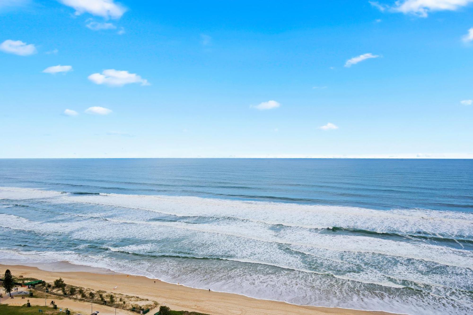 Capricorn One Beachside Holiday Apartments - Official Gold Coast Exterior foto