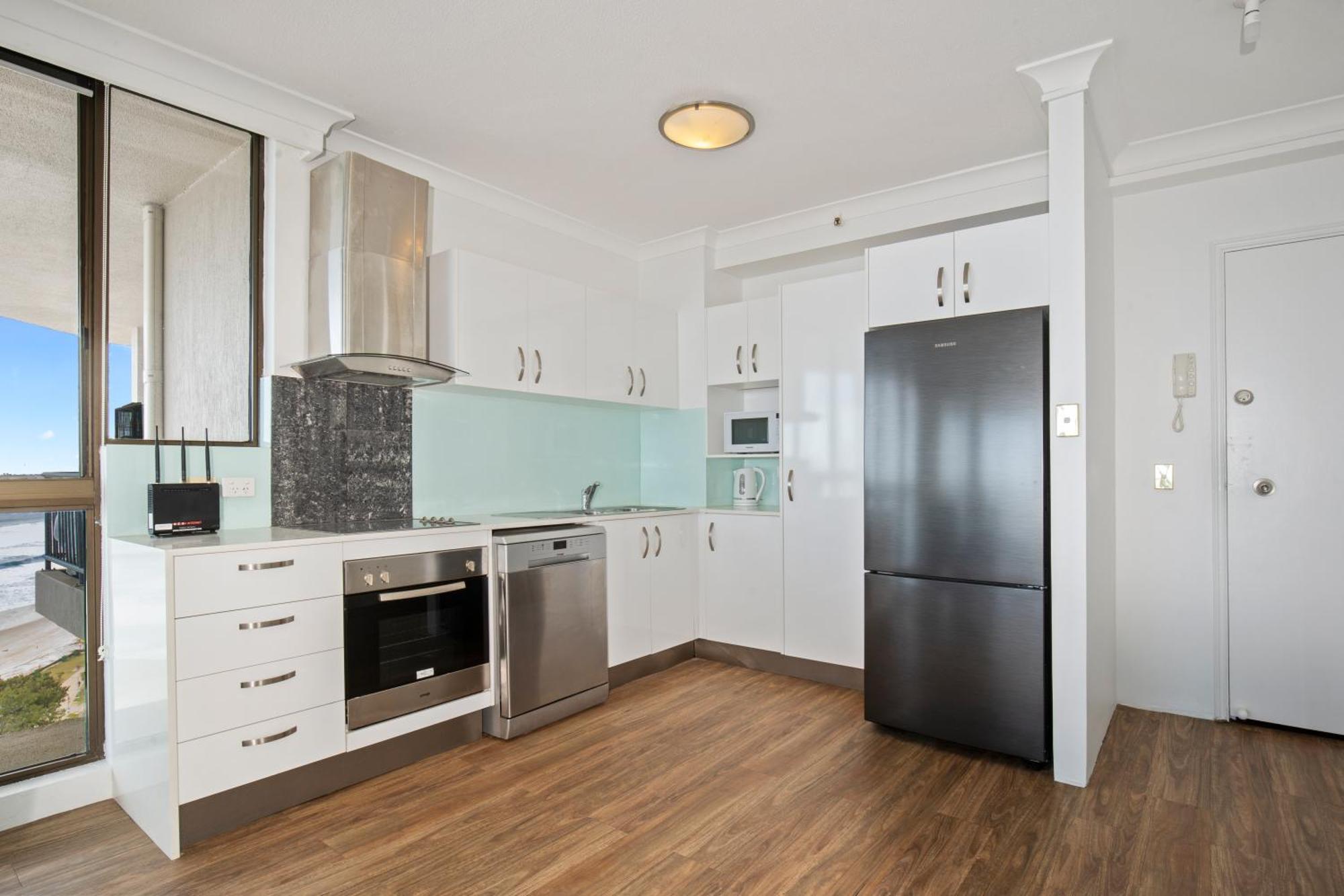 Capricorn One Beachside Holiday Apartments - Official Gold Coast Exterior foto