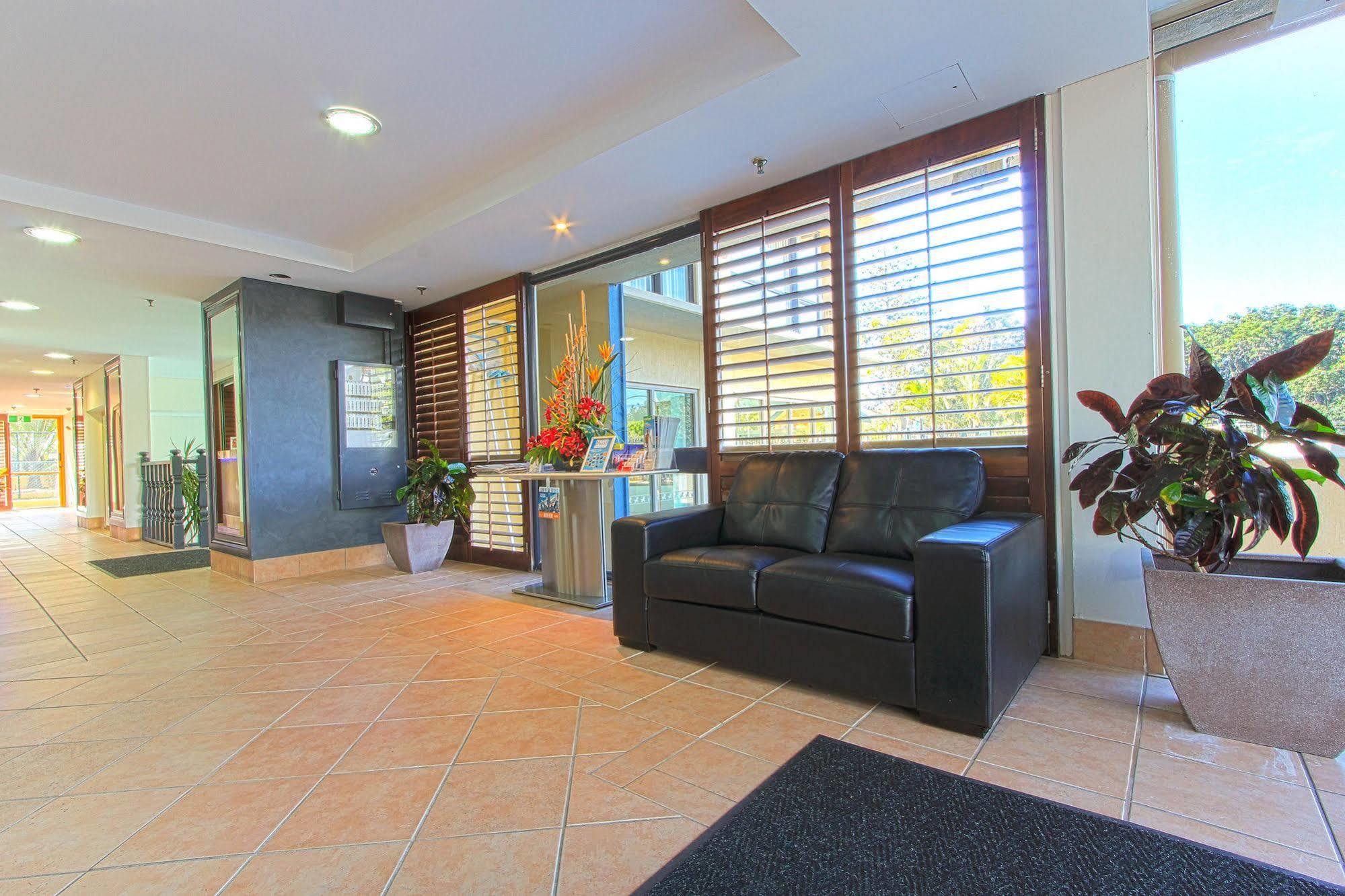 Capricorn One Beachside Holiday Apartments - Official Gold Coast Exterior foto